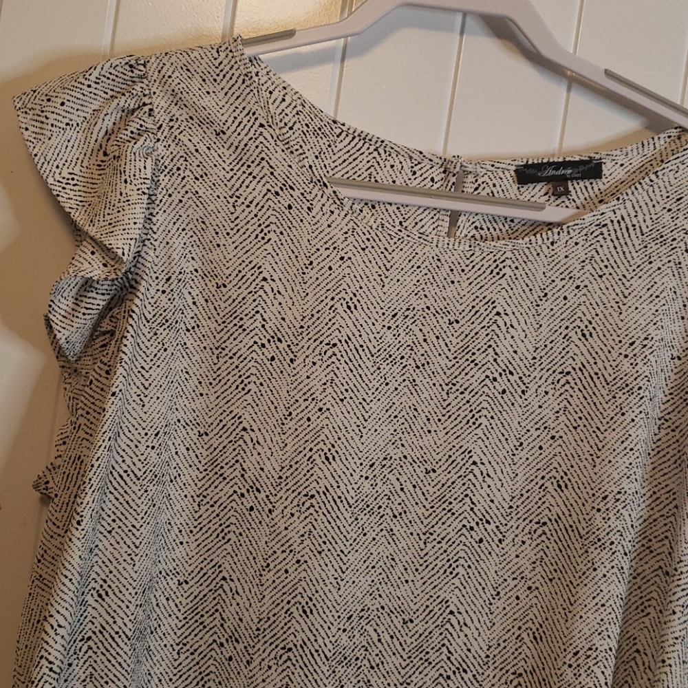 Andree By Unit Flutter Sleeve Blouse 1x - image 2